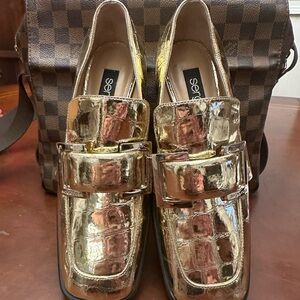 Sergio Rossi Gold Leather Shoes